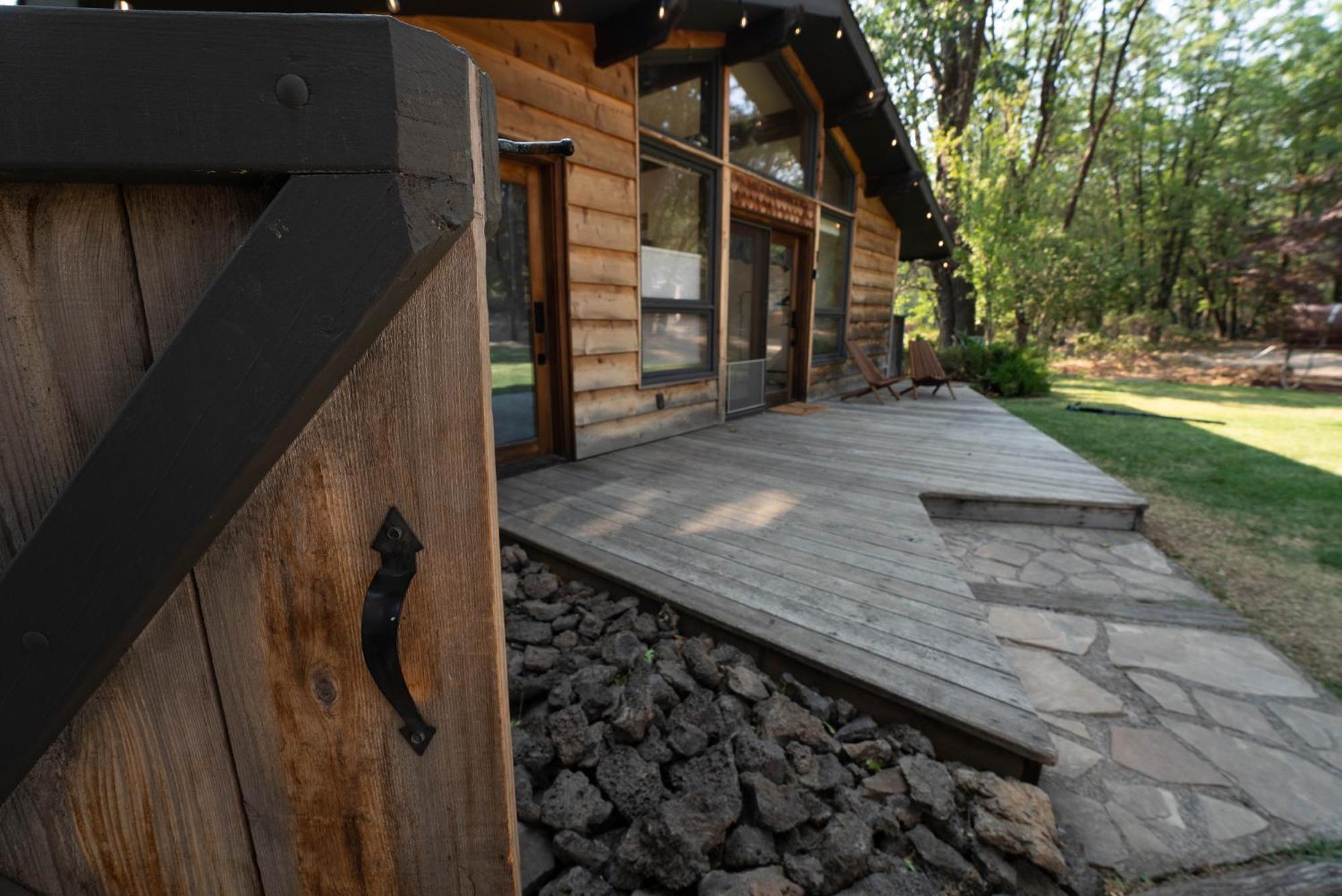 Basecamp Lodge Mount Shasta Chambre photo