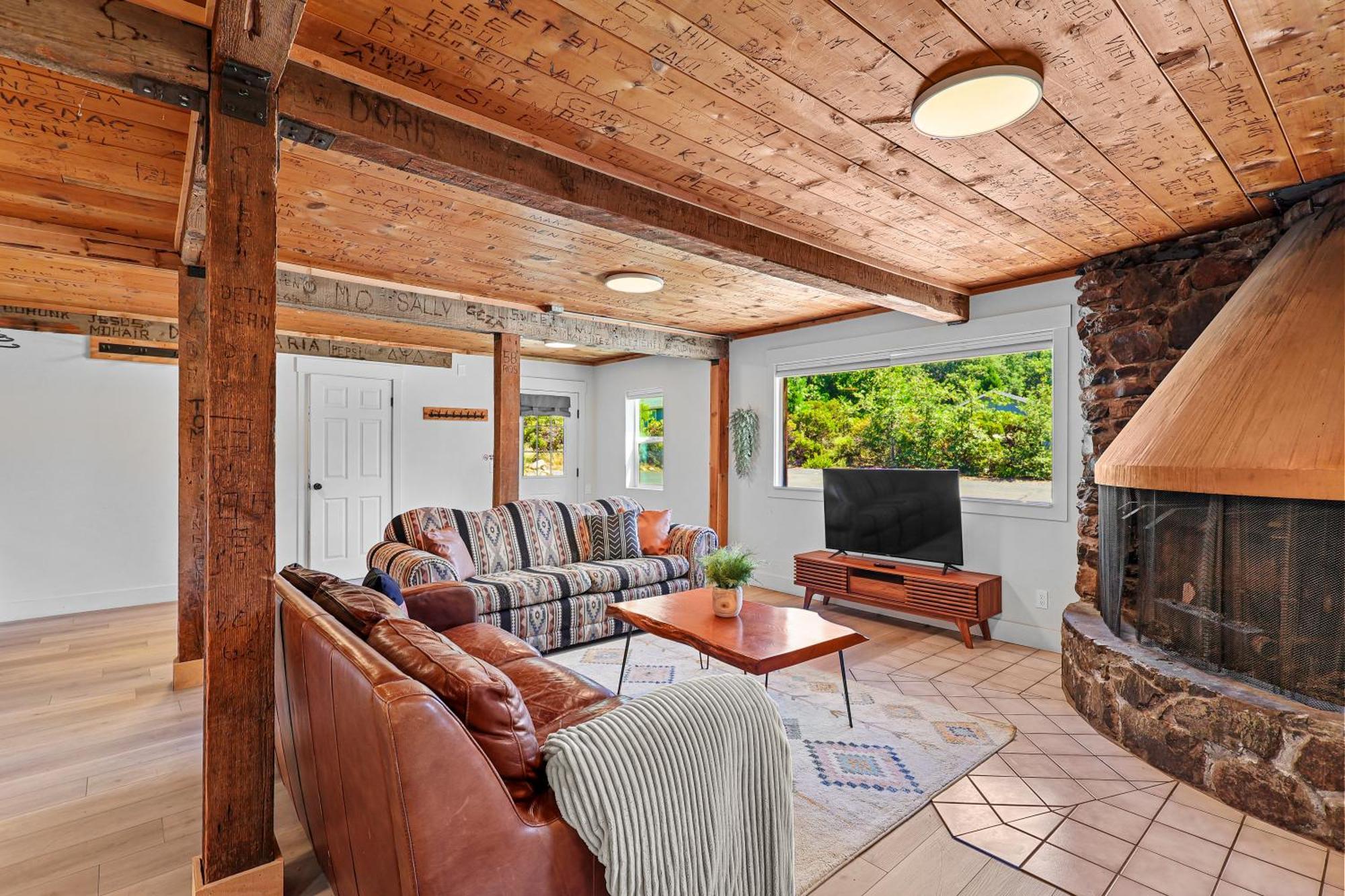 Basecamp Lodge Mount Shasta Chambre photo