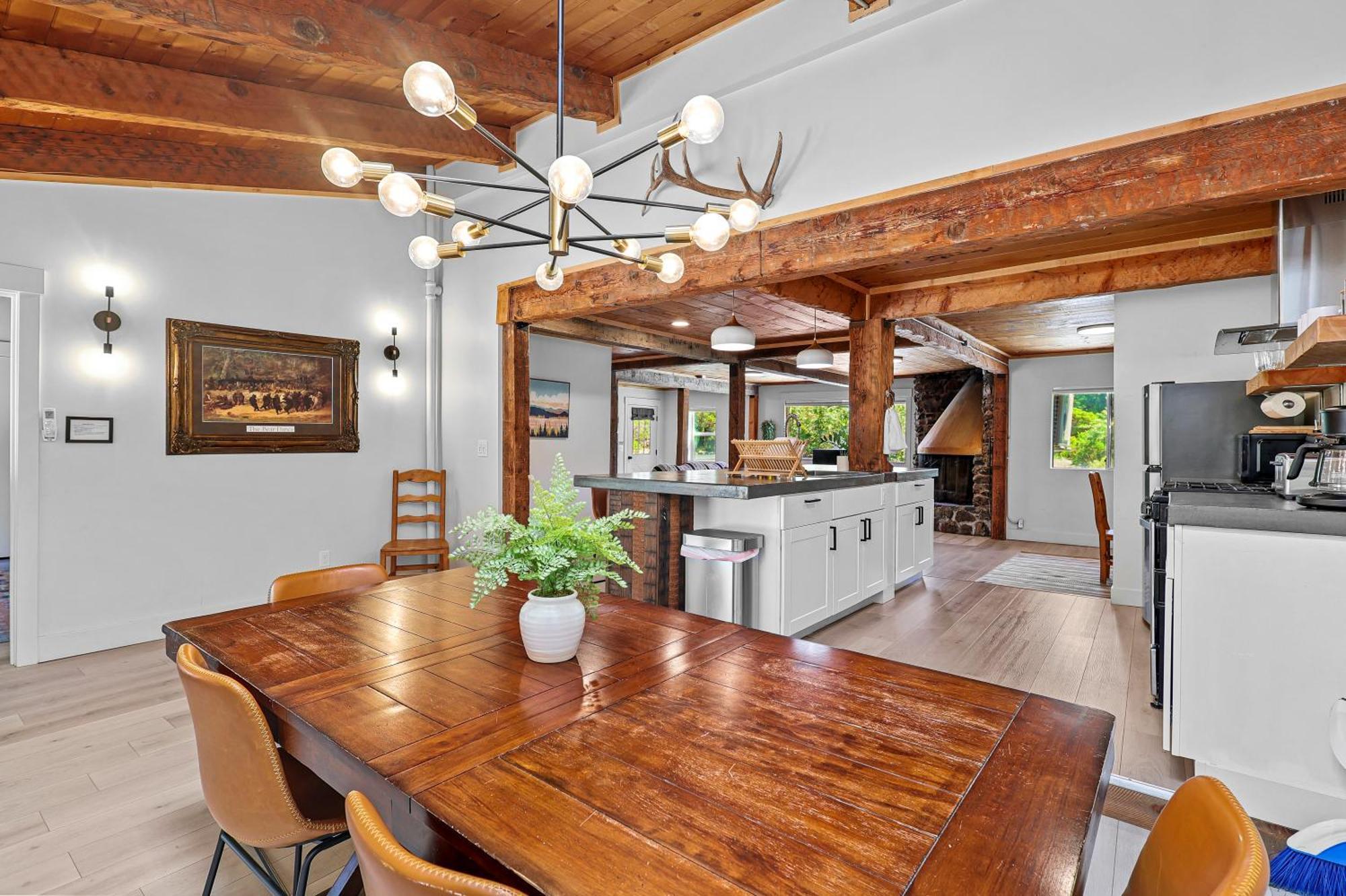 Basecamp Lodge Mount Shasta Extérieur photo