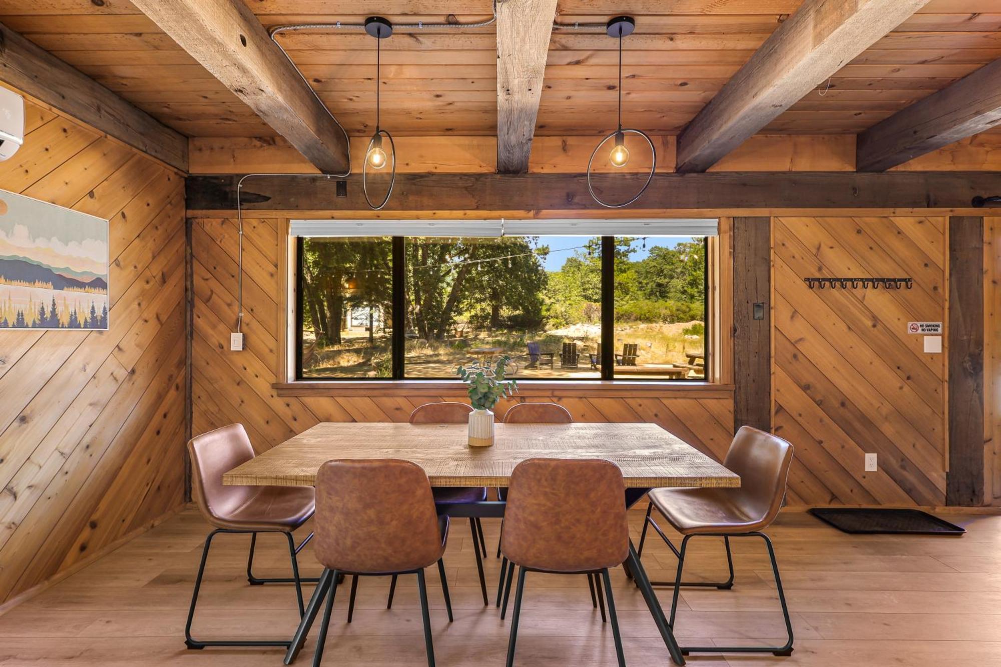 Basecamp Lodge Mount Shasta Extérieur photo