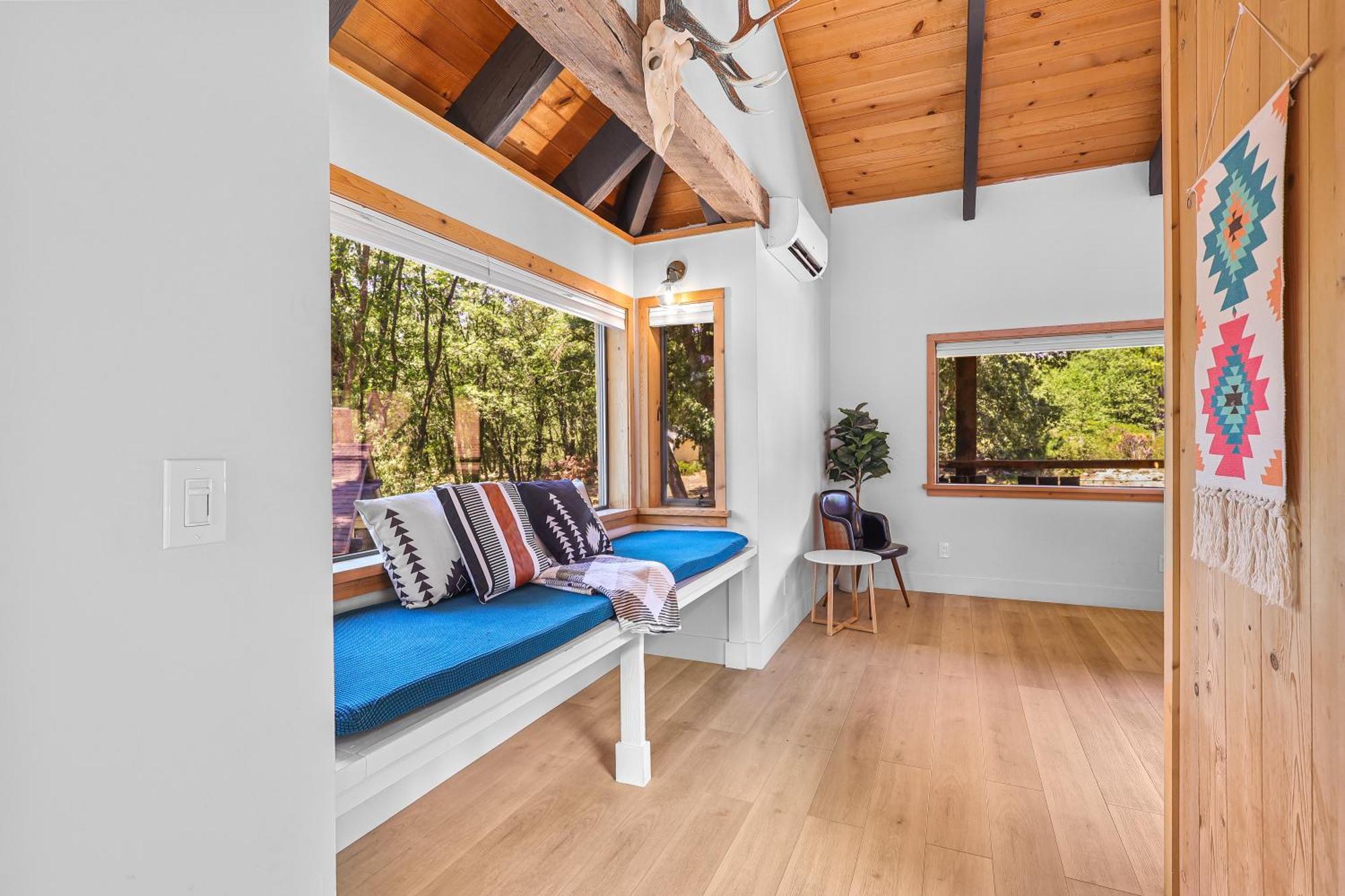 Basecamp Lodge Mount Shasta Extérieur photo